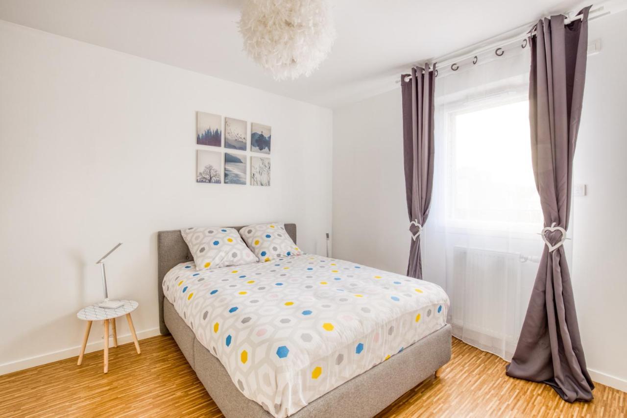 J-Mo Home - Chessy - Magnifique vue sur le château Ngoại thất bức ảnh